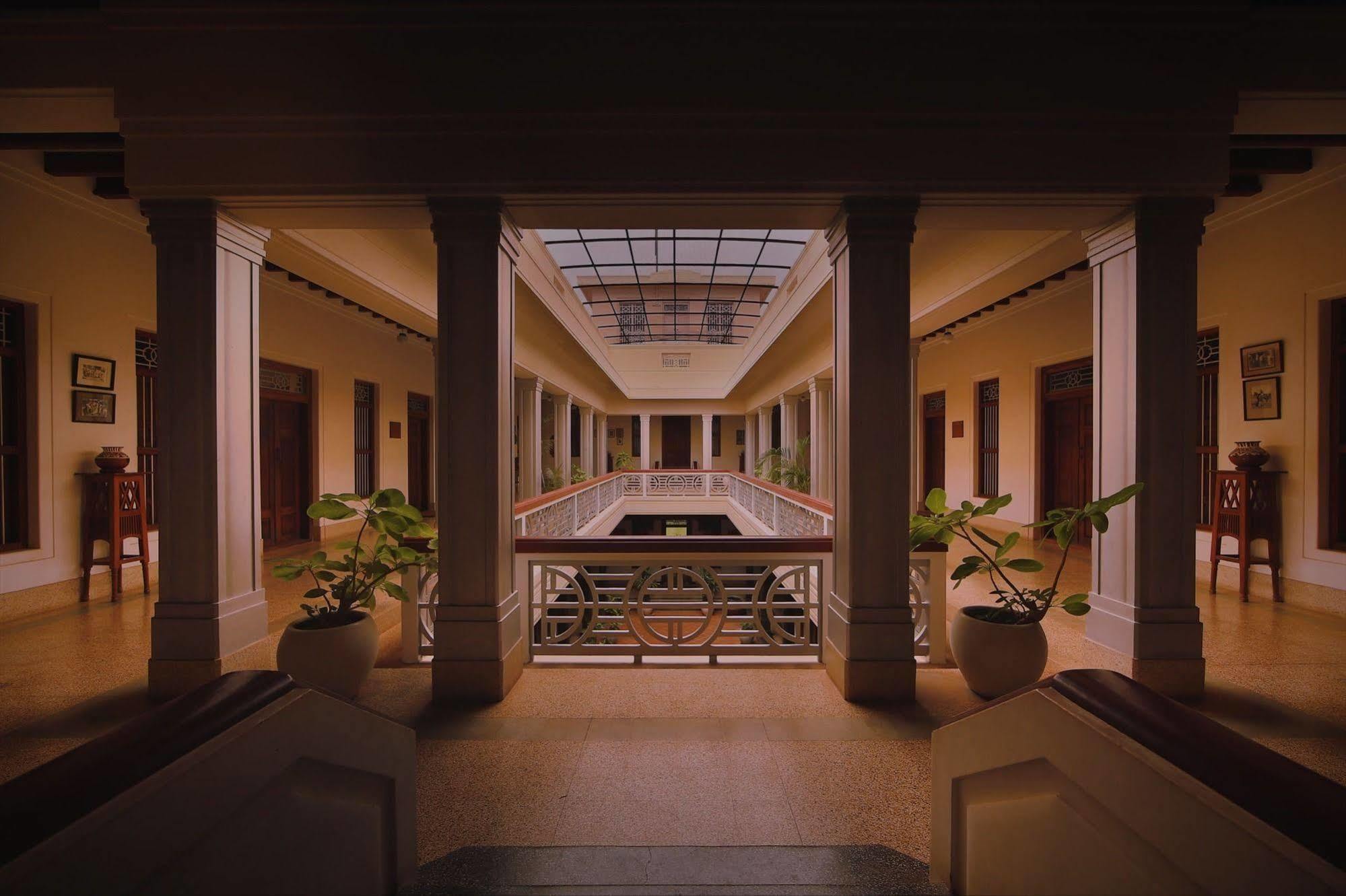 Visalam Chettinad Palace - A Cgh Earth Experience Kānādukāttān Exterior foto